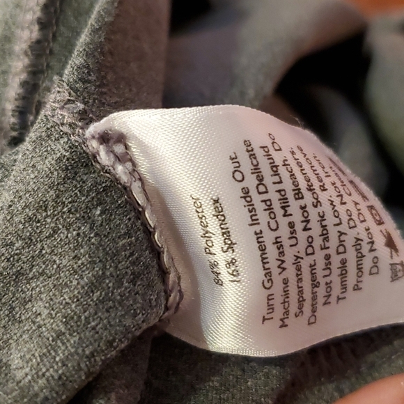 Eddie Bauer Leggings Womens Size XL Gray Cropped Paints - Picture 4 of 10